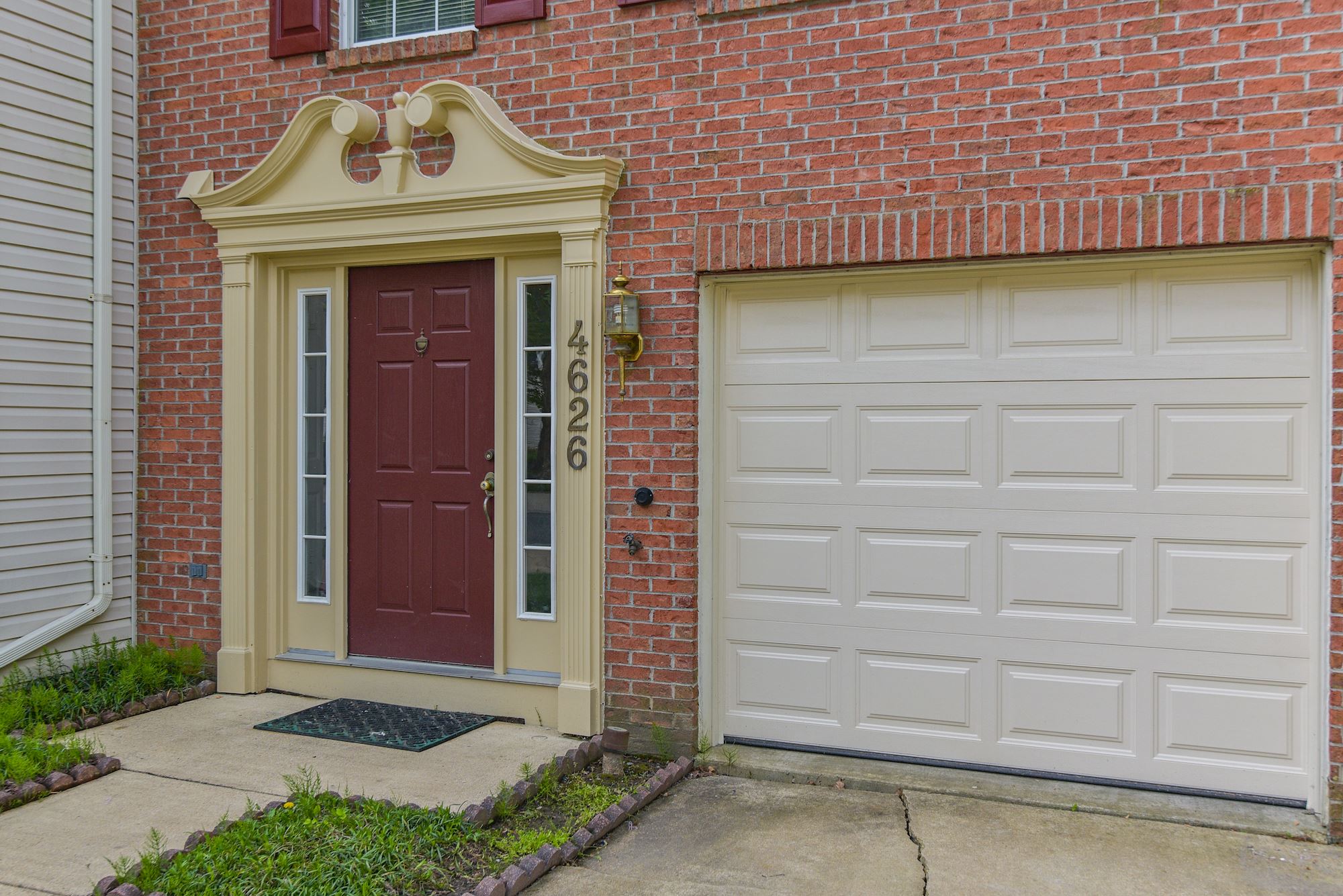 NEW LISTING 3 BD Townhome in Oatland Farm, Olney, MD